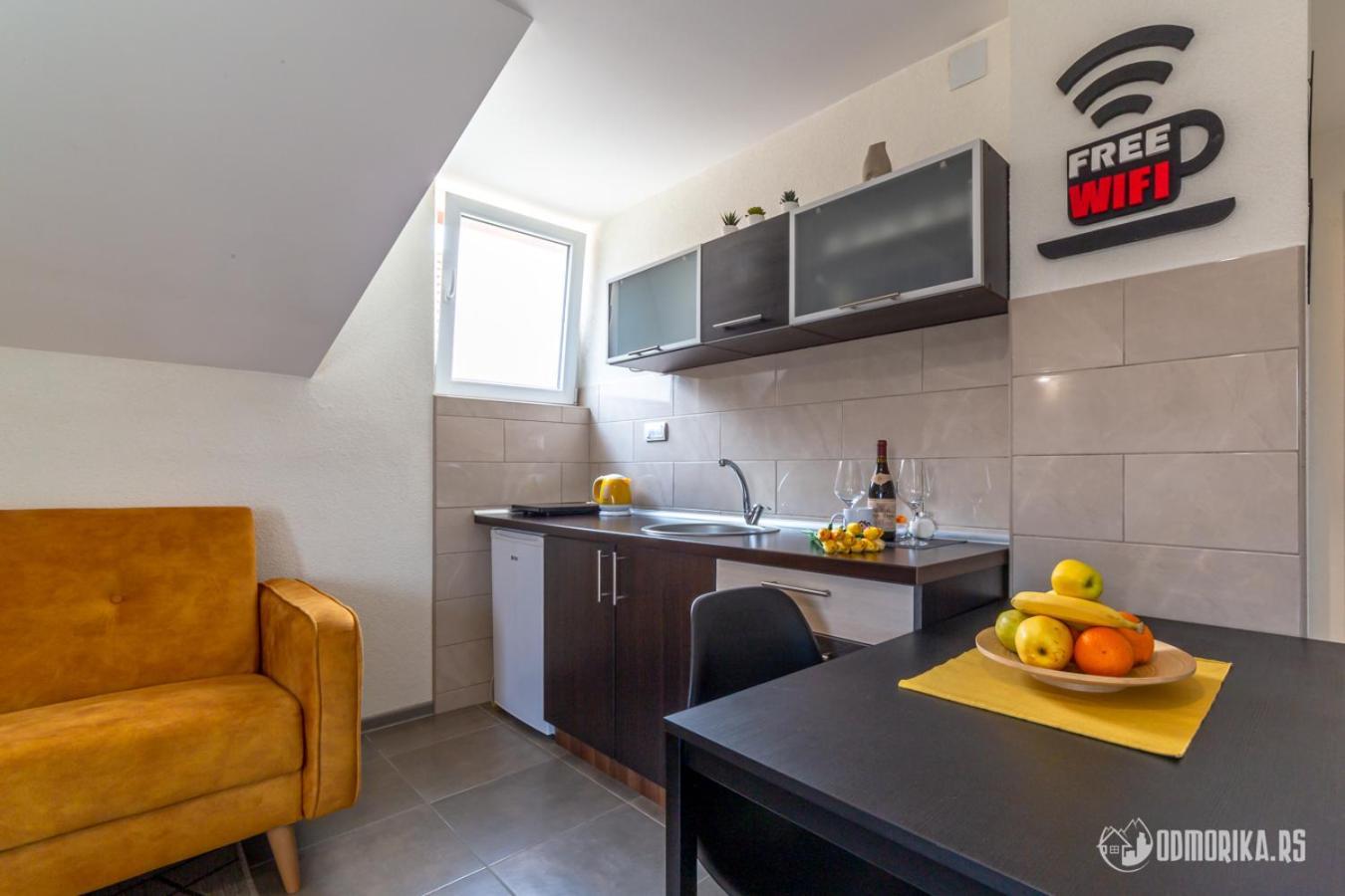 Mak Basta Apartment Баина Баща Екстериор снимка